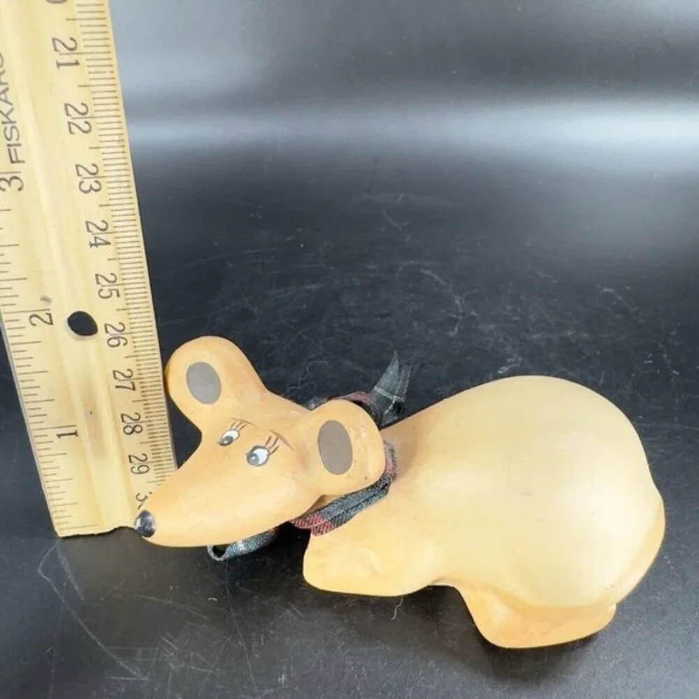 VINTAGE Kunstgewerbe Schett Ceramic Mouse Figurine Whimsical Sticker Elisabeth L